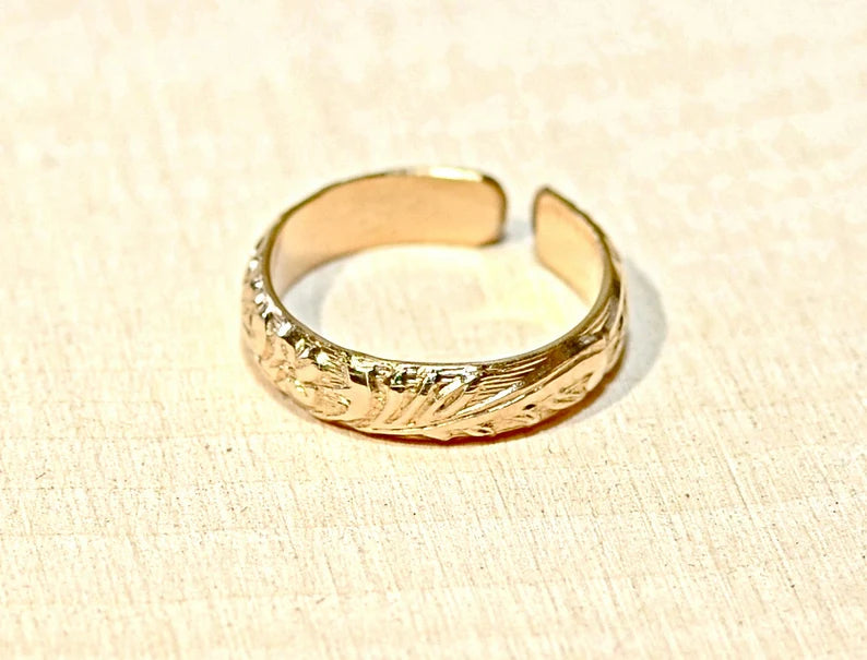 Gold filled leaf toe ring