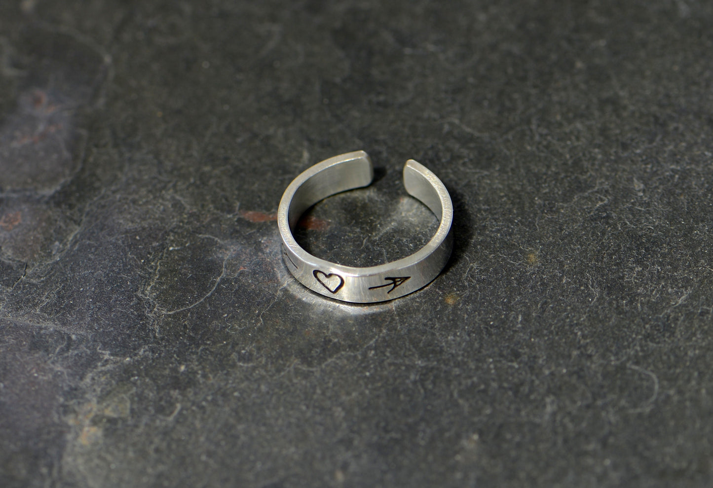 Arrow and heart sterling silver toe ring