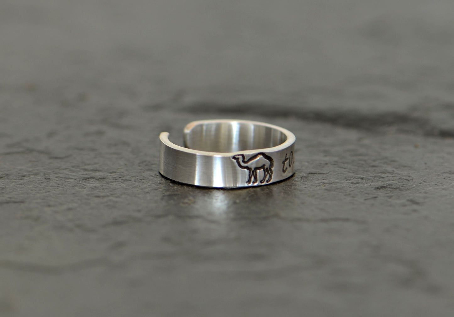 Camel toe sterling silver toe ring