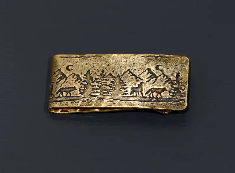 Bronze money clip with wolves
