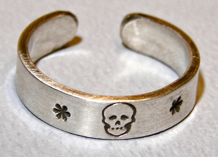 Sterling Silver Adjustable Finger Ring with Skull Design
