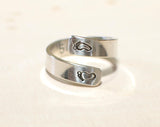 Bypass ring in sterling silver for a new mom with baby feet and birth date, NiciArt 