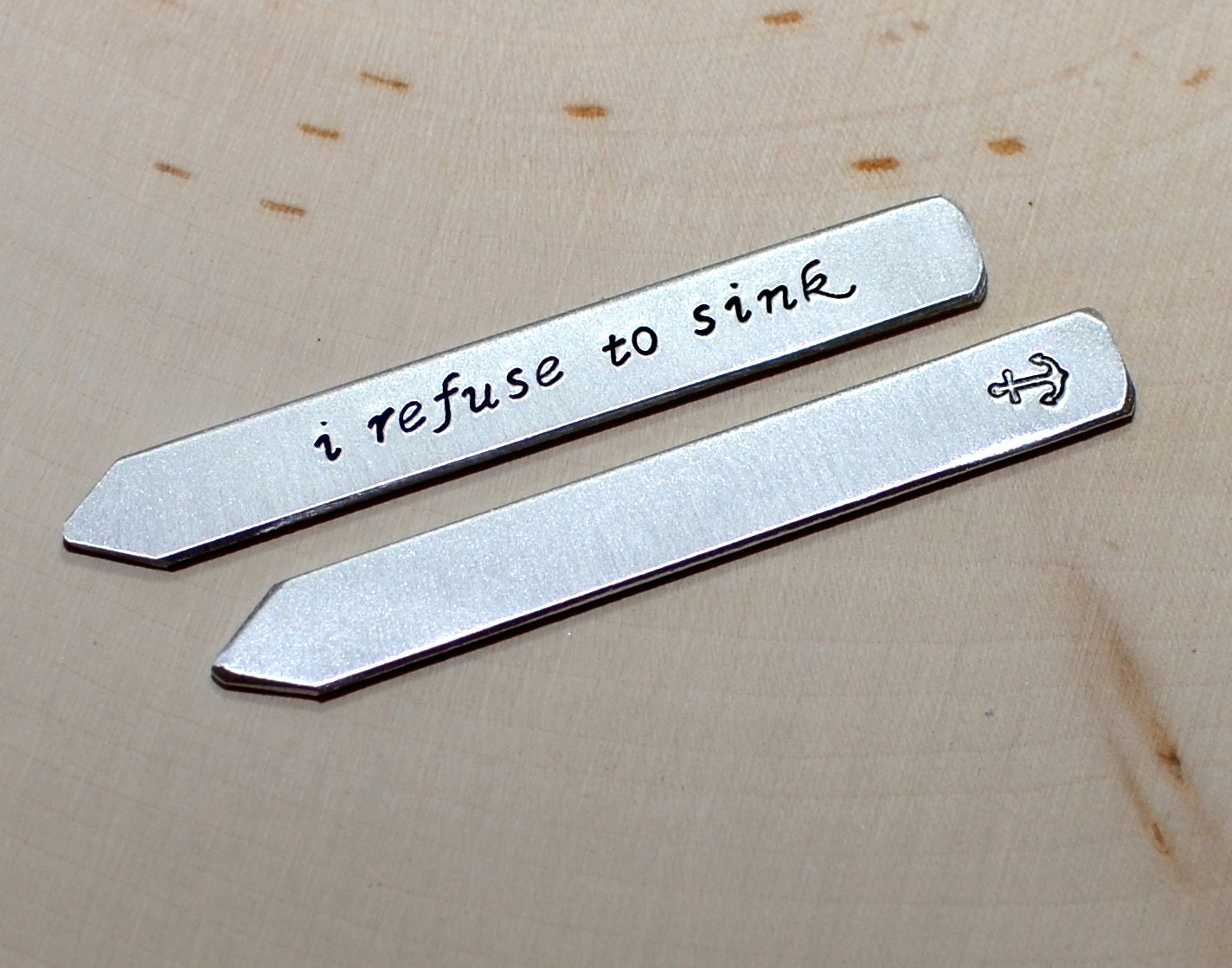 Refuse to sink collar stays in aluminum