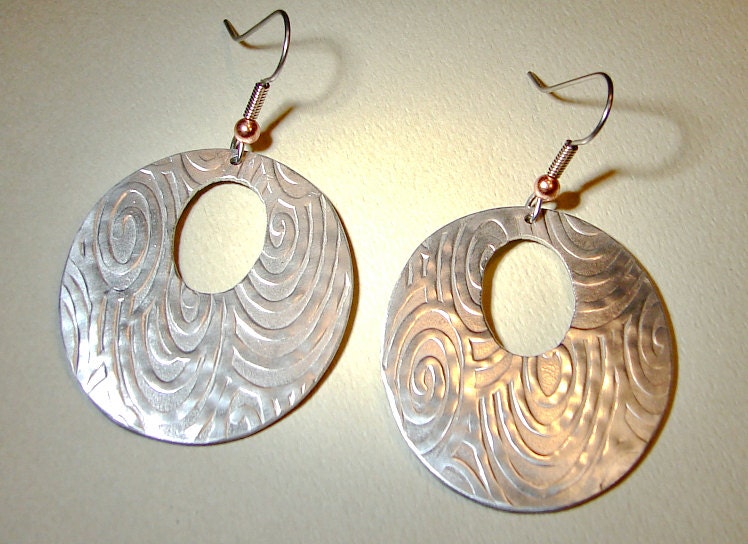Swirls and waves on aluminum disc earrings
