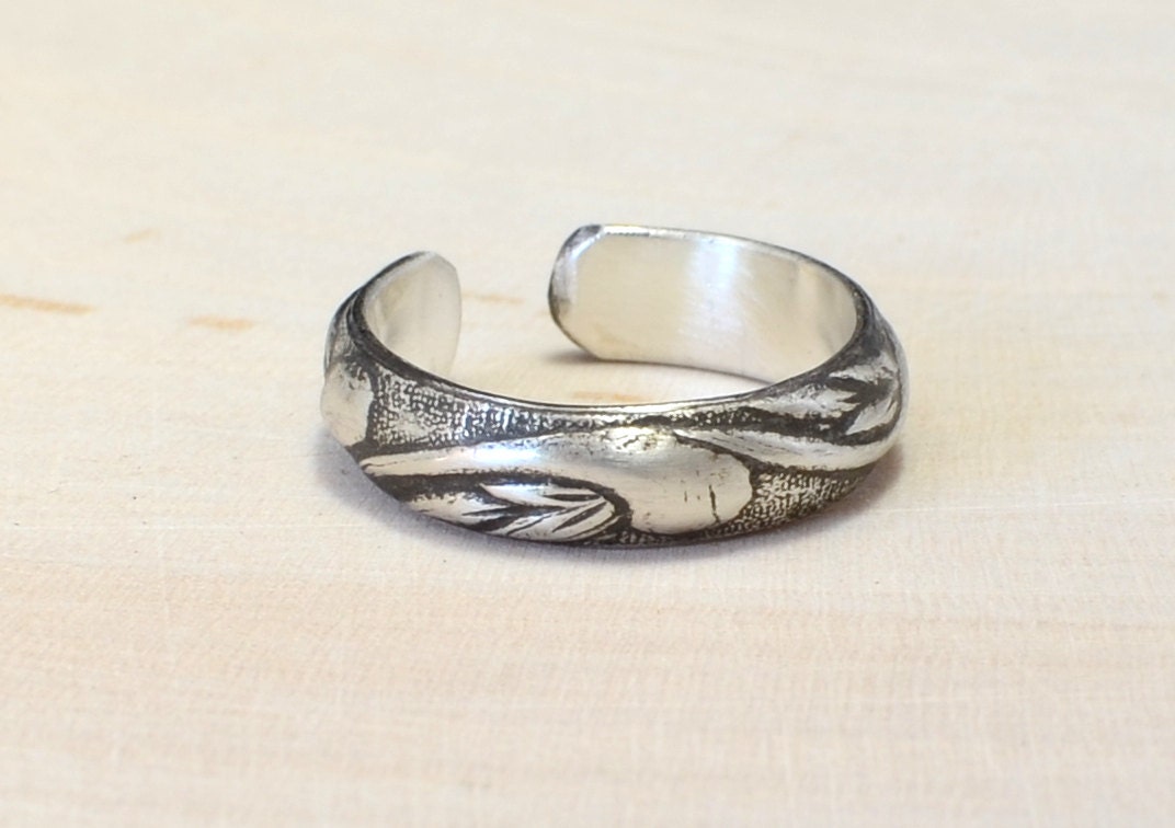 Swirling Sterling Silver Toe Ring