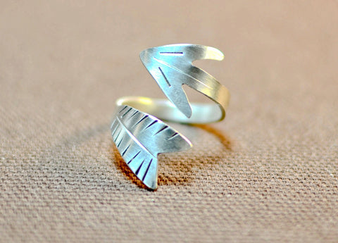 Twisted sterling silver arrow bypass ring, NiciArt 