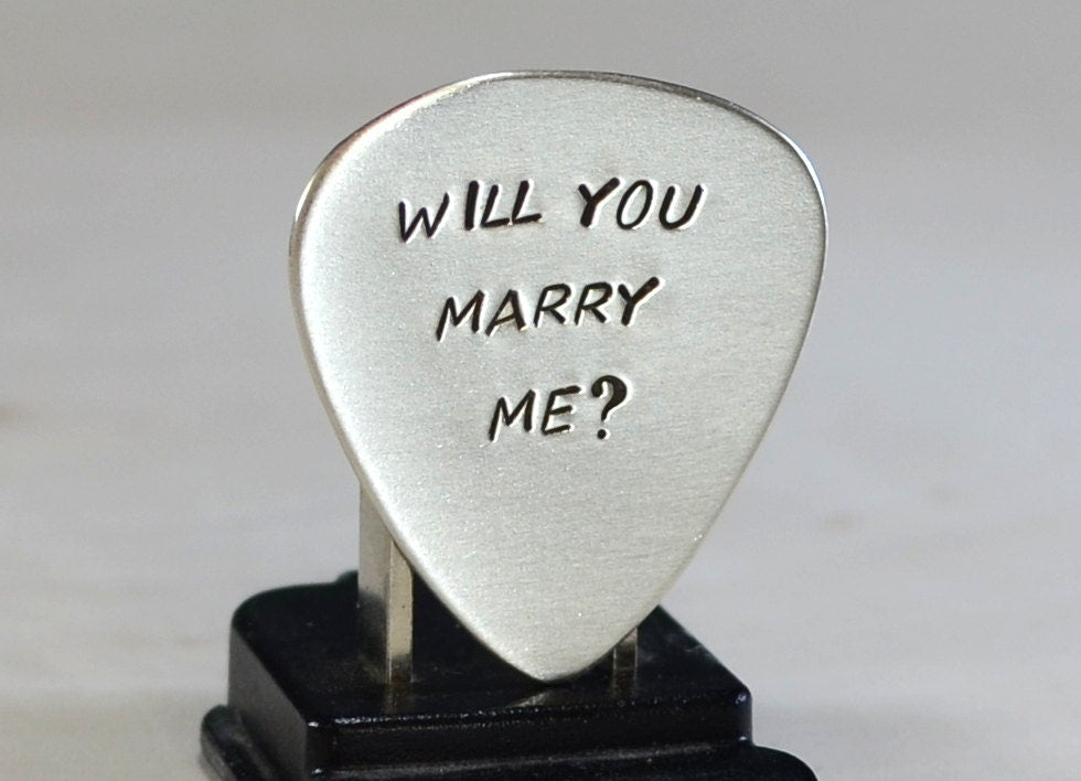Will you marry me guitar pick proposal in aluminum - GP232A