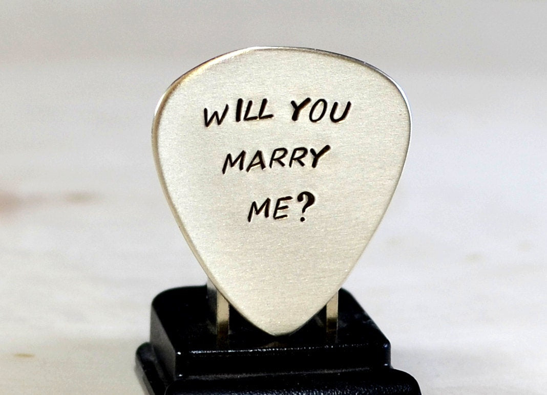 Will you marry me guitar pick proposal in aluminum - GP232A