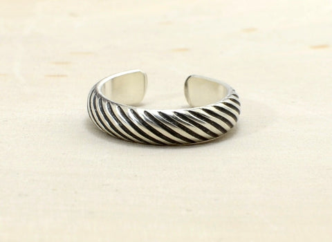 Grooved Gear Patterned Sterling Silver Toe Ring with Mechanical Intrigue, NiciArt 