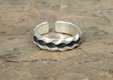 Sterling Silver Toe Ring with “Twisted” Industrial Grooved Pattern, NiciArt 