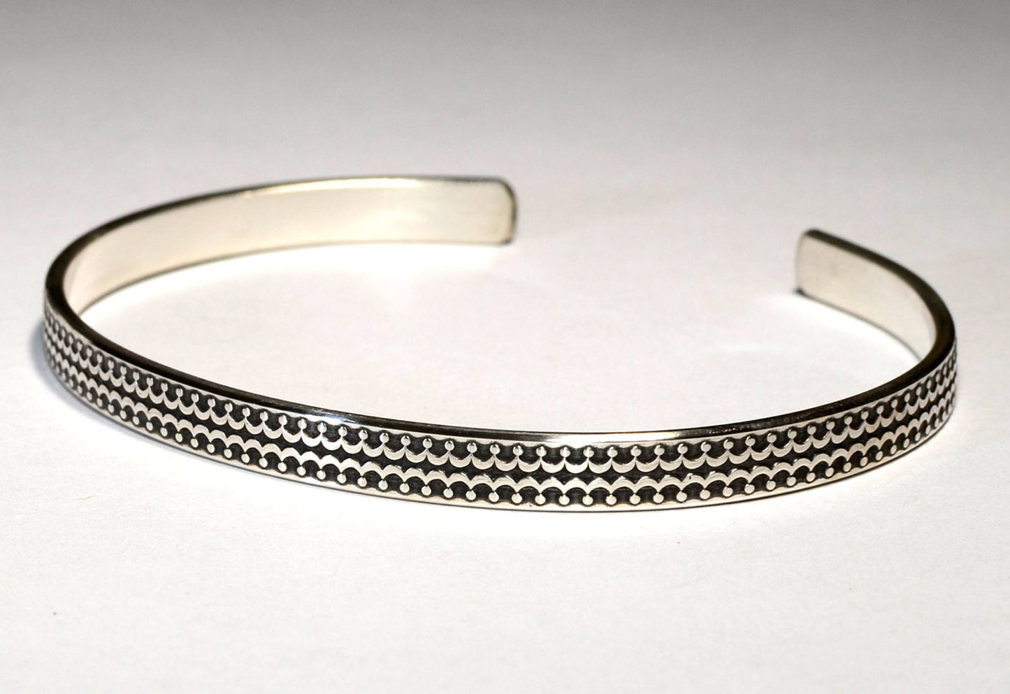 Sterling Silver Double Crown Patterned Narrow Bracelet