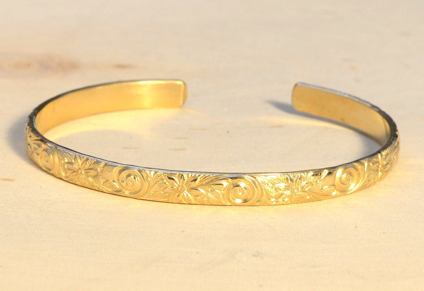 14k/20 Flowers and Swirls on Gold Filled Bracelet