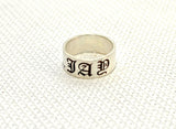 Sterling silver personalized name ring in old English, NiciArt 