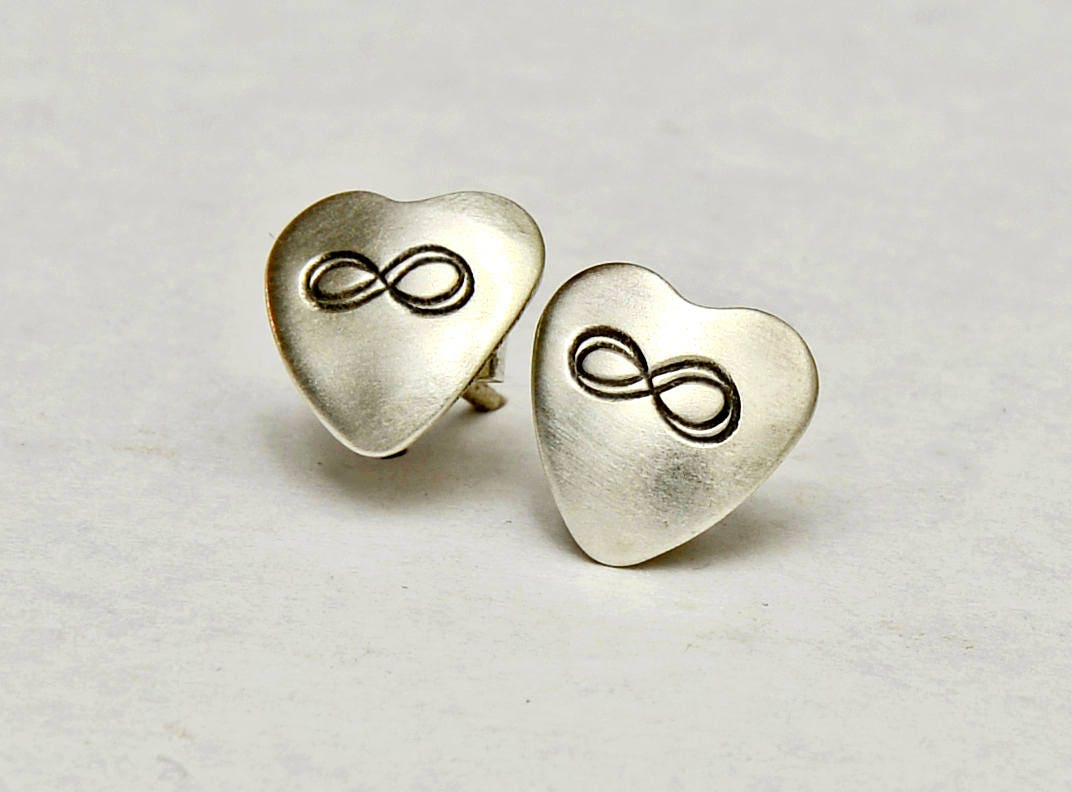 Infinity on Heart Shaped Stud Earrings in Sterling Silver