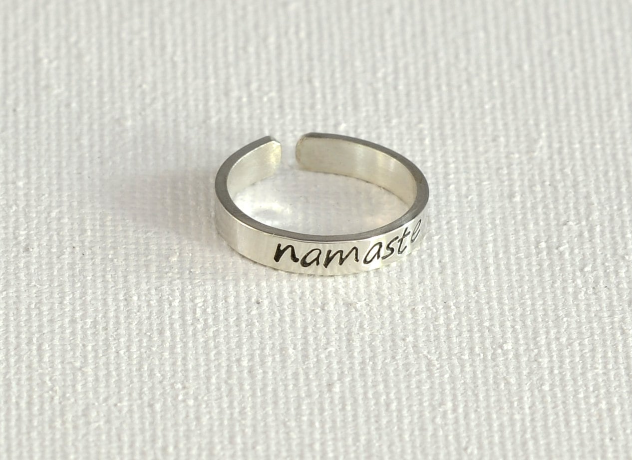 OM Toe Ring in Sterling Silver