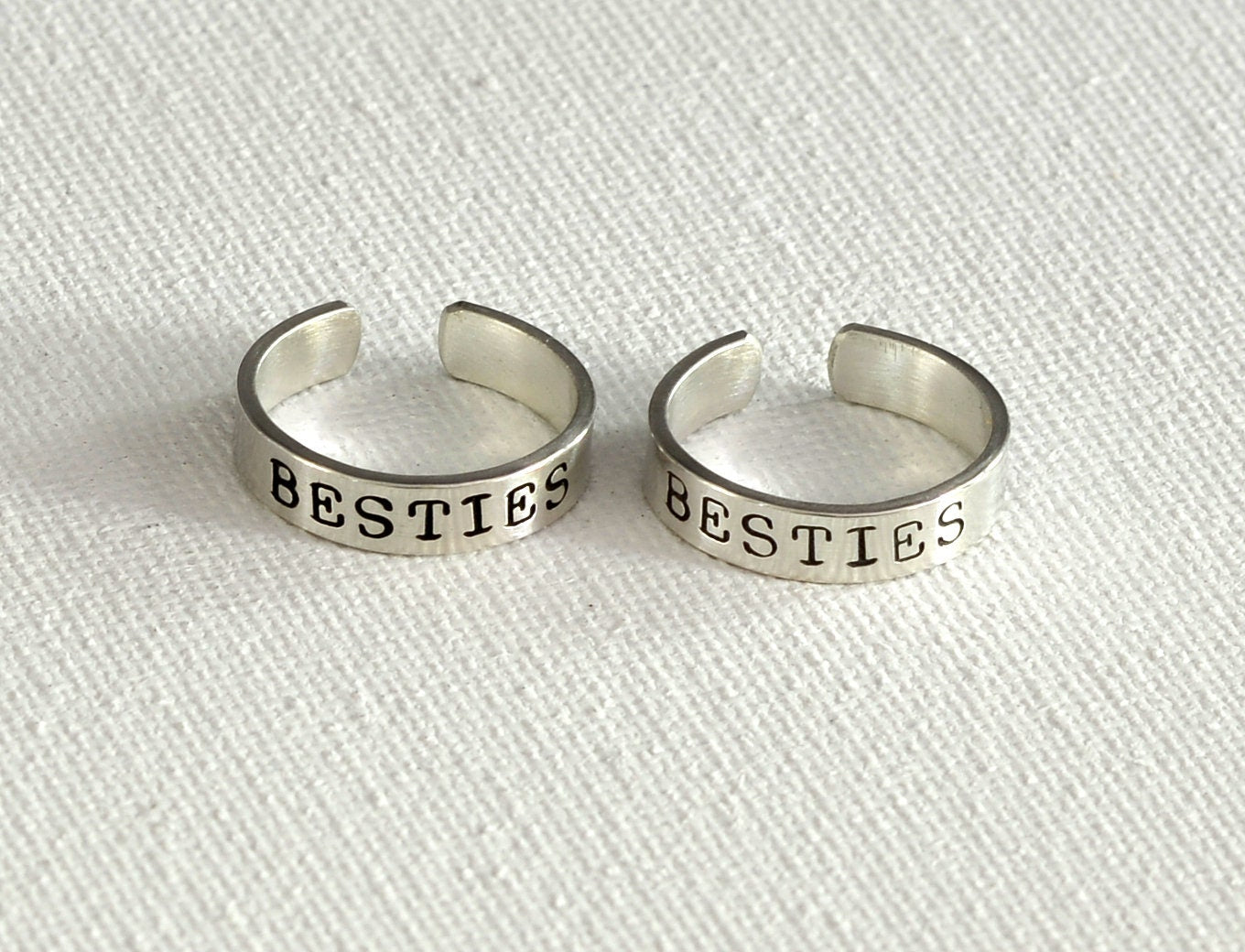 Sterling silver besties toe ring