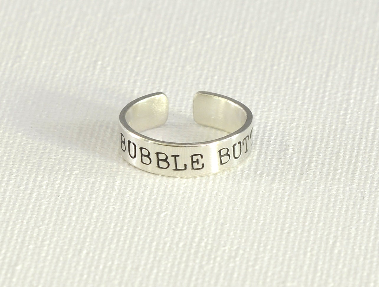 silver toe ring with bubble butt