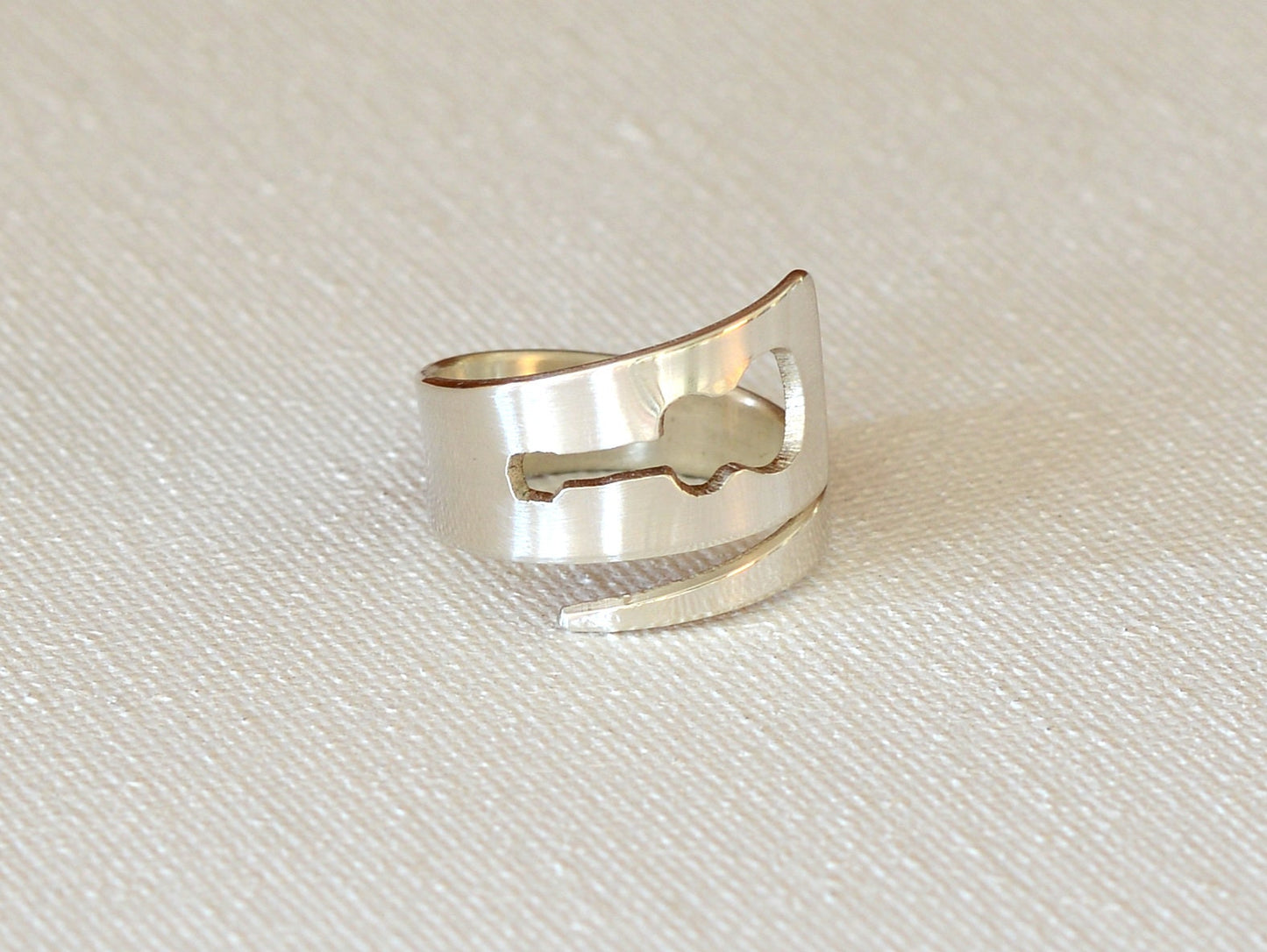 Guitar sterling silver adjustable bypass style wrap ring