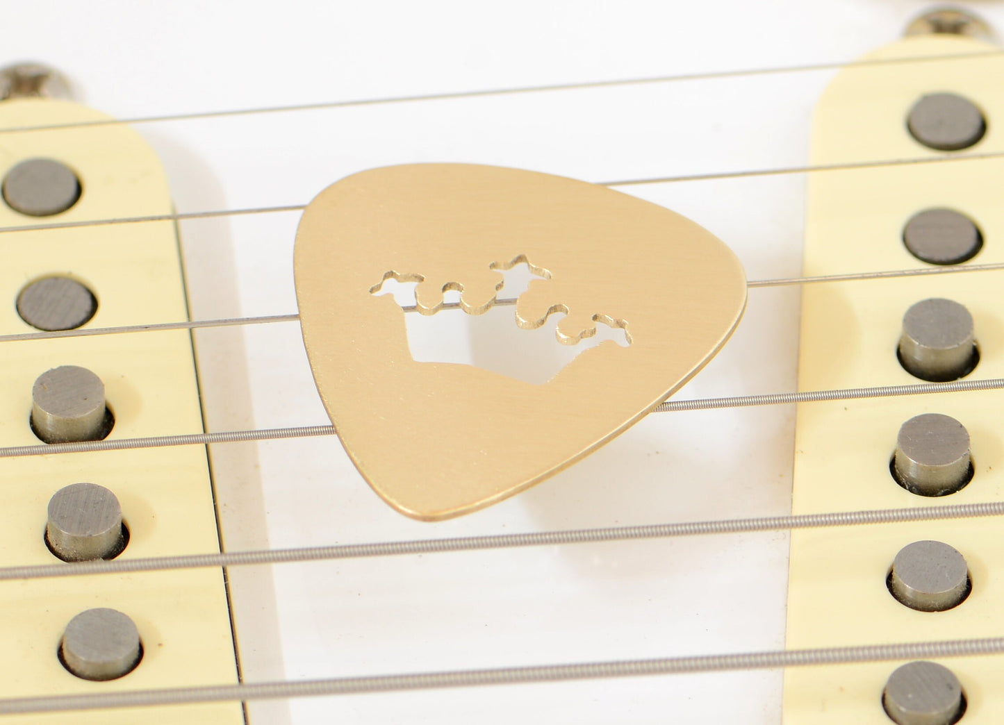 Crown Cutout Guitar Pick in Bronze