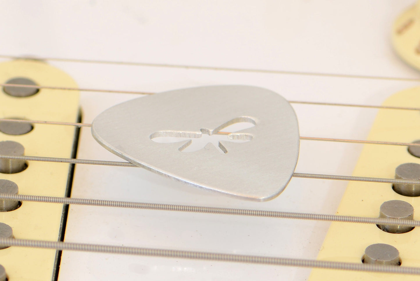 Dragonfly Guitar Pick in Aluminum