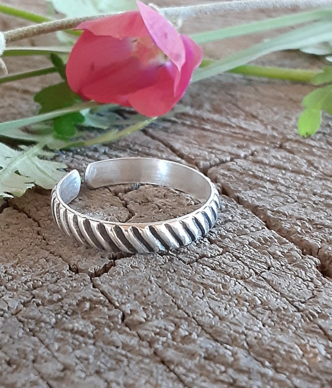 Boho Feather Turquoise Rings, Adjustable 925 Silver Plated Wide Nature Leaf Thumb  Ring for Women Men|Amazon.com