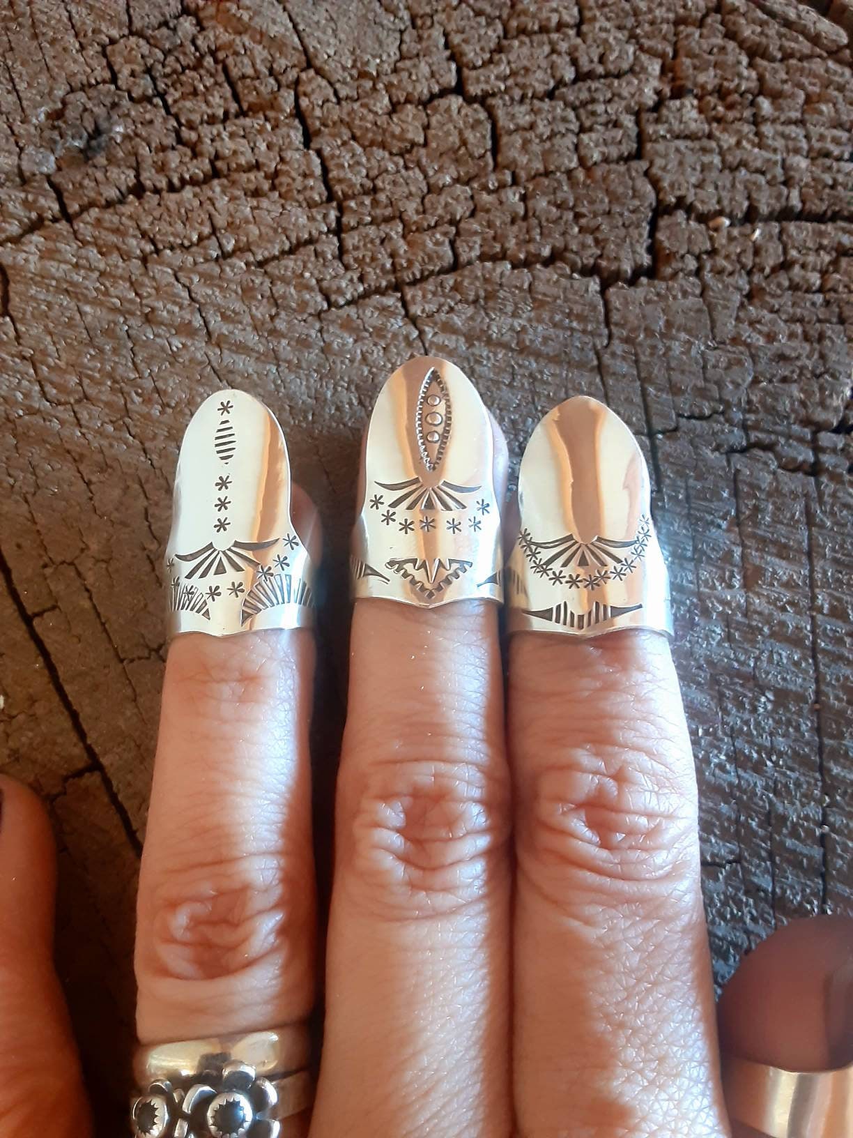 Fingernail rings in Sterling Silver
