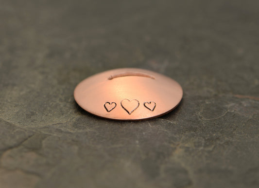 Golf Ball Marker Stand with Hearts in Copper