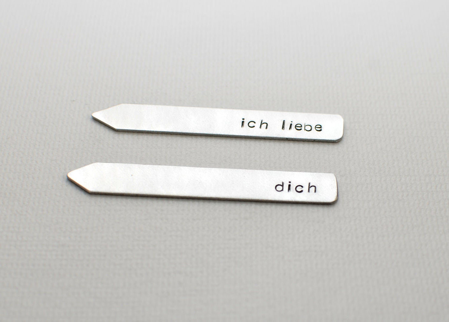 Ich liebe dich sterling silver collar stays with I love you in German