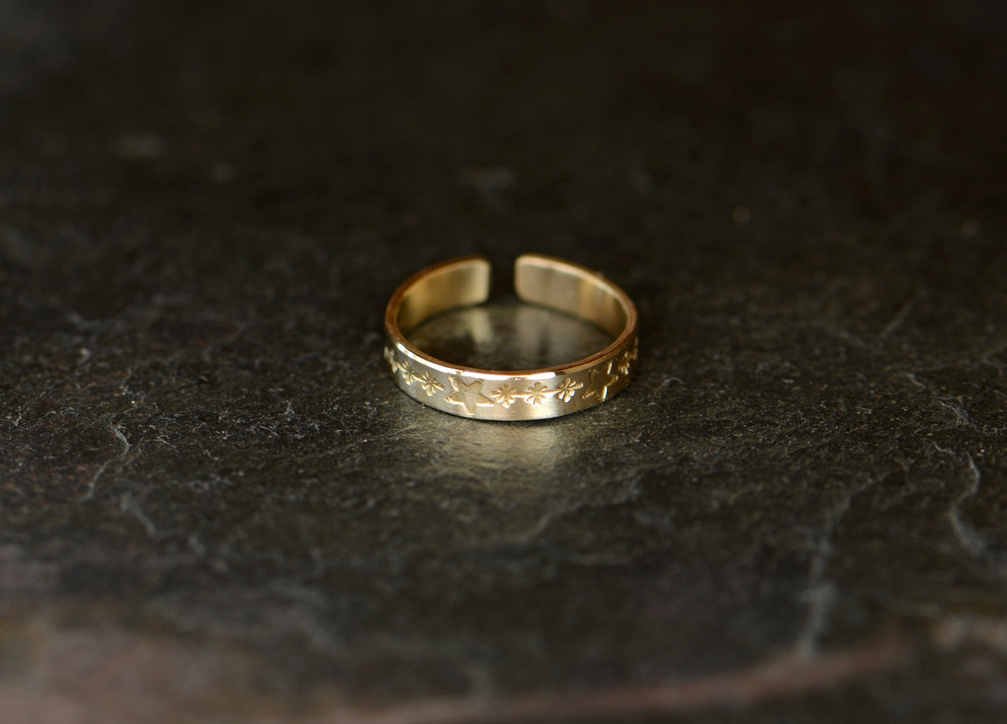 Solid 14k yellow gold toe ring stamped with stars
