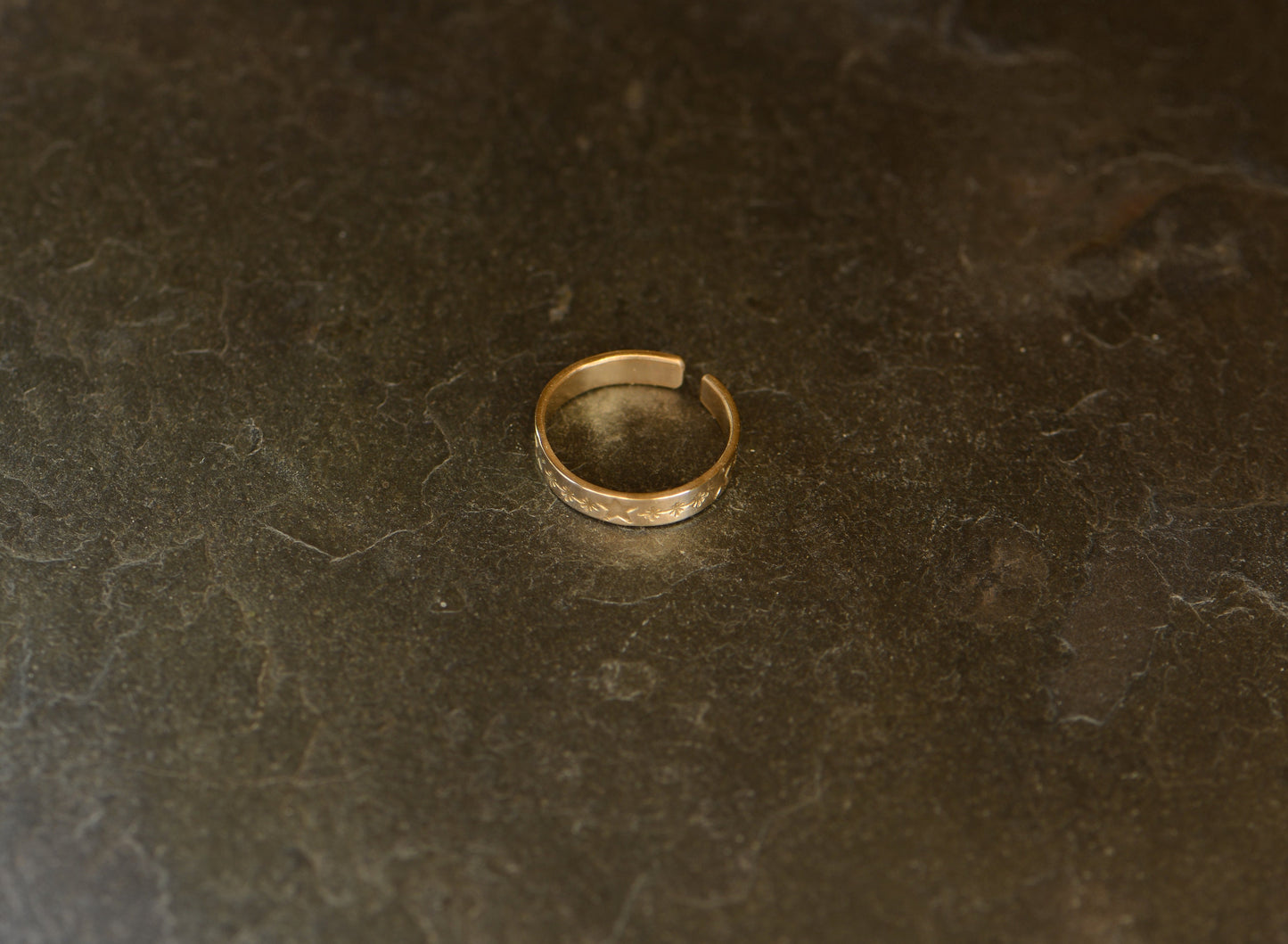 Solid 14k yellow gold toe ring stamped with stars