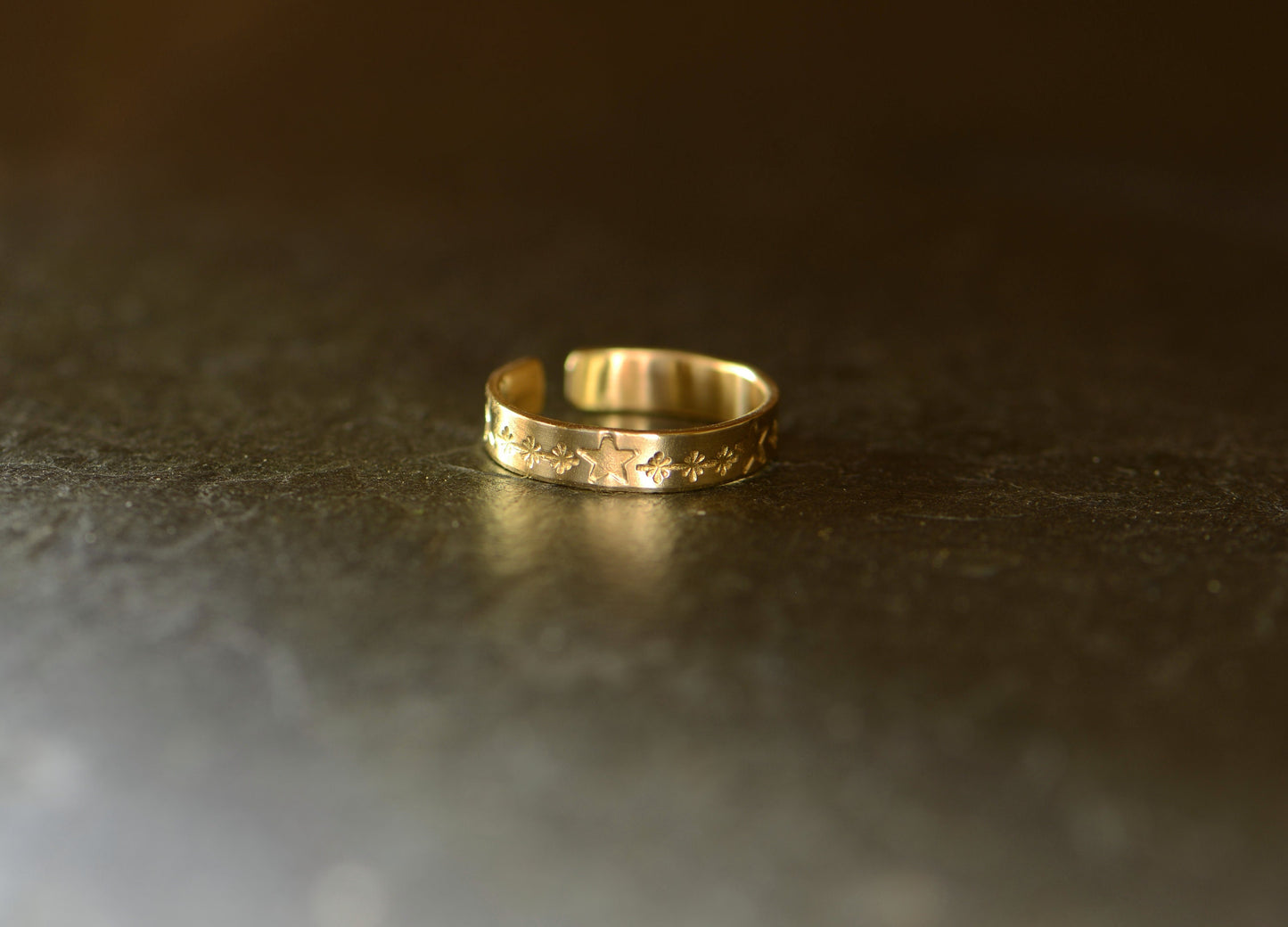 Solid 14k yellow gold toe ring stamped with stars
