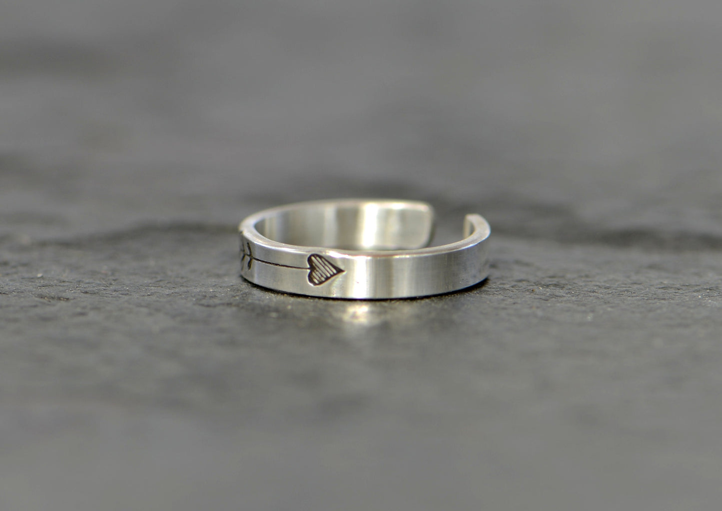 Sterling silver toe ring with small heart arrow