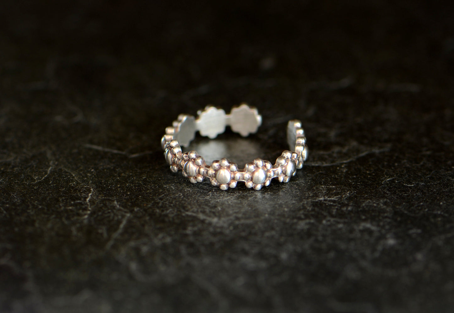 Sterling silver toe ring with flowers