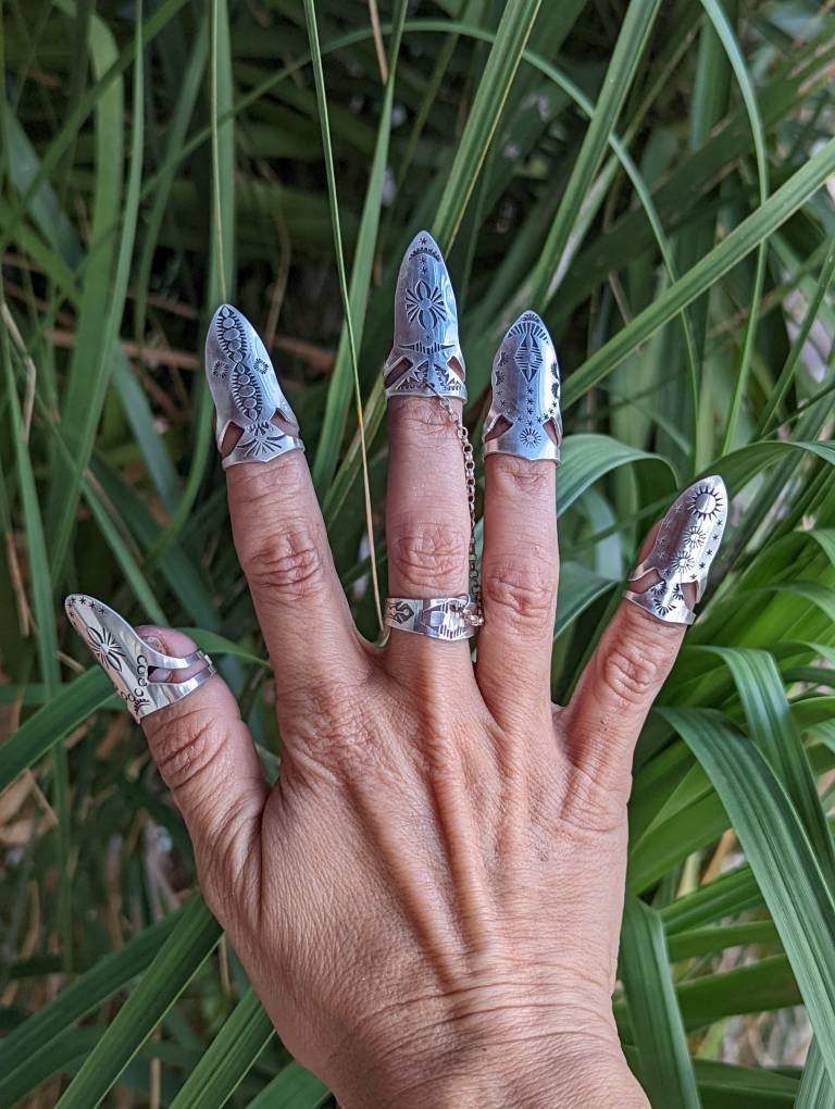 sterling silver nail armor rings - set of 5 with middle finger ring and chain
