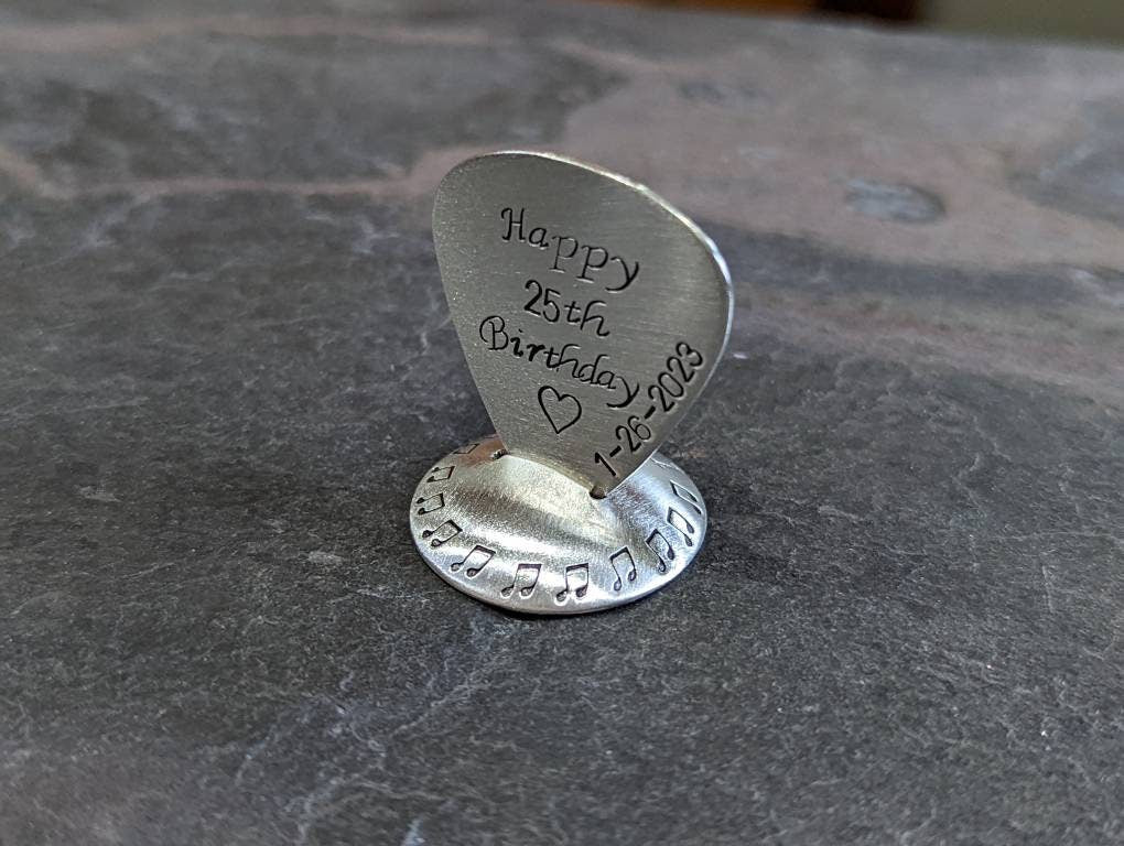 Guitar pick with stand in Sterling Silver