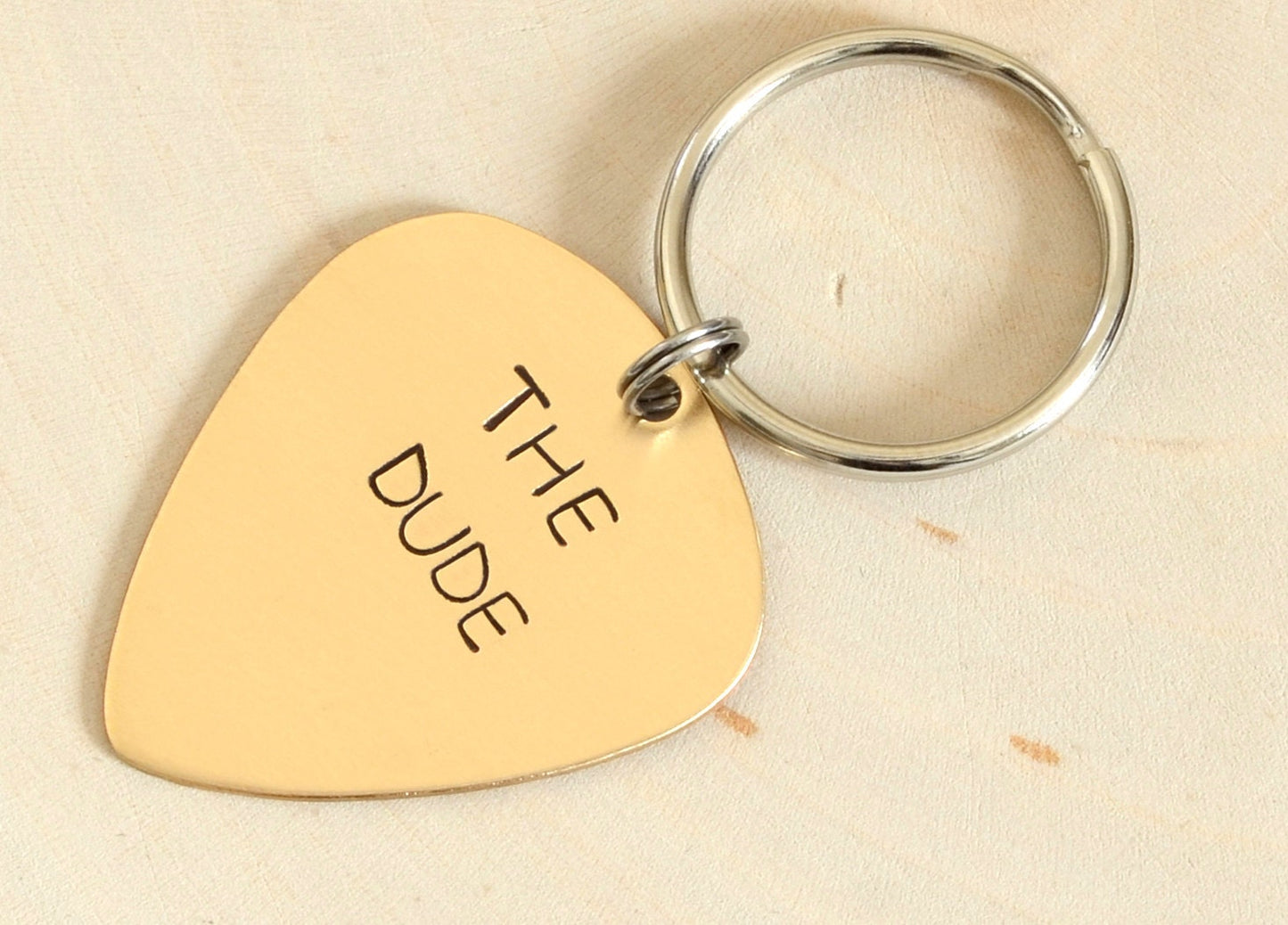 Customized bronze guitar pick keychain